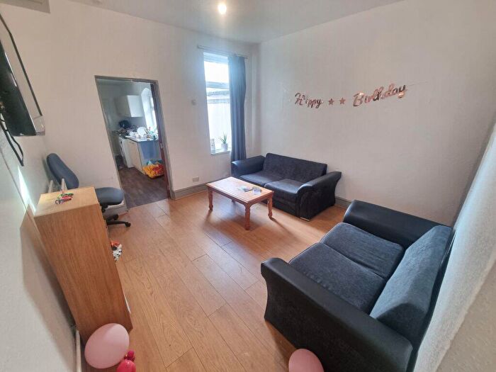 4 Bedroom House To Rent In Alton Road, Selly Oak, Birmingham, B29