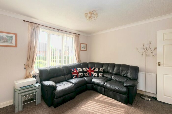 3 Bedroom Semi-Detached House For Sale In Wavell Street, Selby, YO8