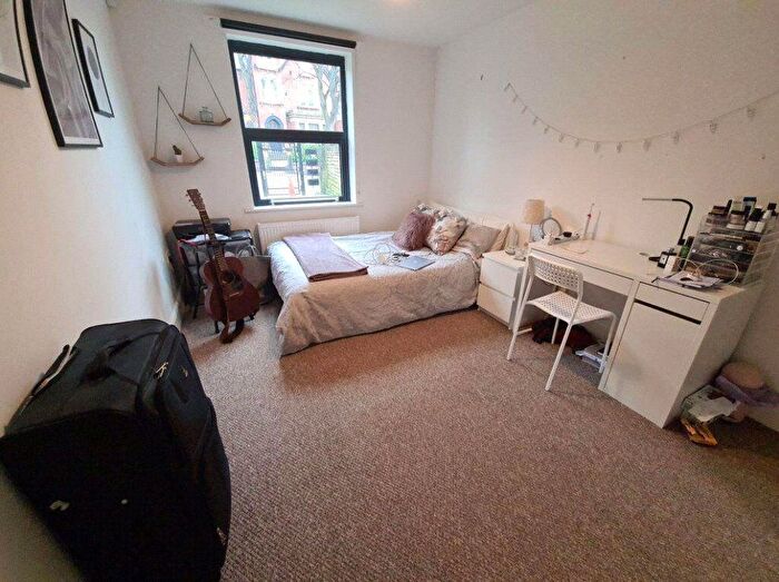 5 Bedroom Flat To Rent In Grafton Terrace, Belsize Park, London, NW5