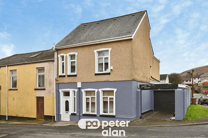 3 Bedroom Semi Detached House For Sale In Chapel Street, Pontlottyn, Bargoed, CF81