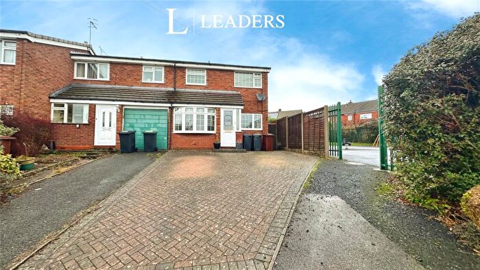 3 Bedroom End Of Terrace House For Sale In Silverdale, Bromsgrove, Worcestershire, B61