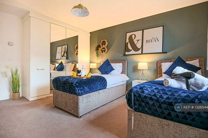 4 Bedroom Terraced House To Rent In Kelly Gardens, Milton Keynes, MK4