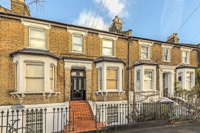 Studio To Rent In Shakespeare Road, London W3