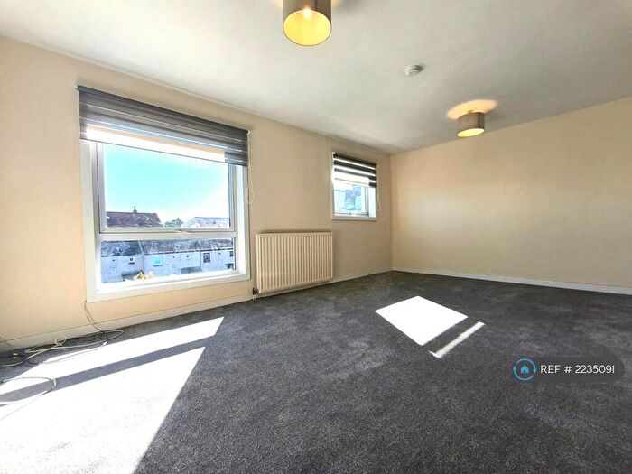 2 Bedroom Flat To Rent In Hill Street, Dundee, DD3