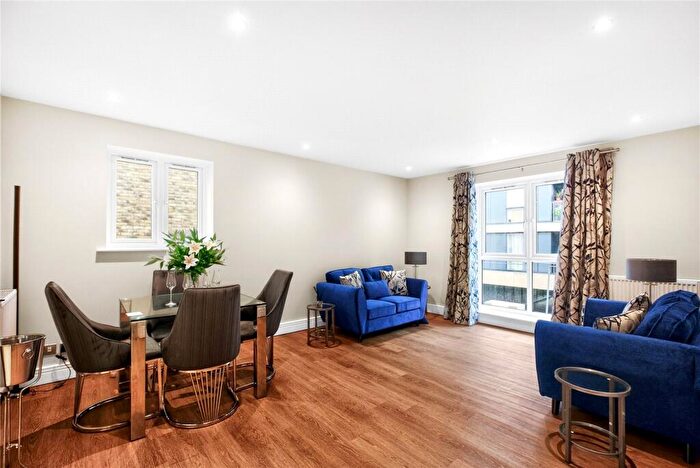 2 Bedroom Apartment To Rent In Seward Street, London, EC1V