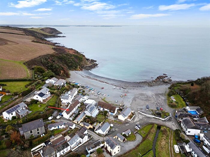 2 Bedroom Property For Sale In Character Property With Sea View, Porthallow, TR12