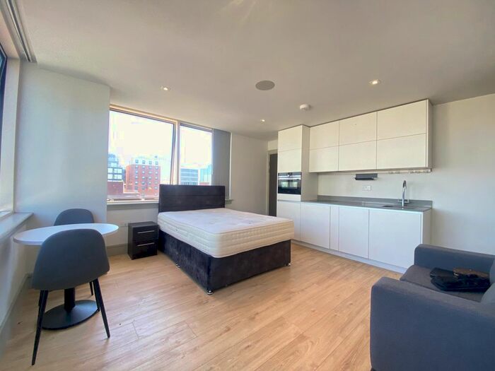 Studio To Rent In Mercantile House M, Uxbridge, Middlesex, UB8