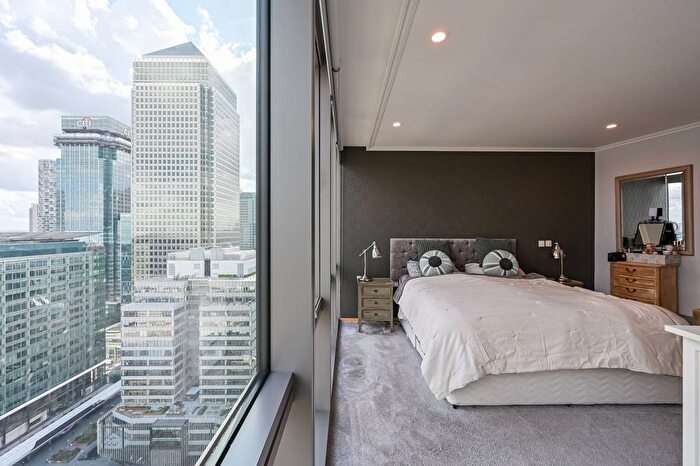 1 Bedroom Flat For Sale In West India Quay, Docklands, London, E14