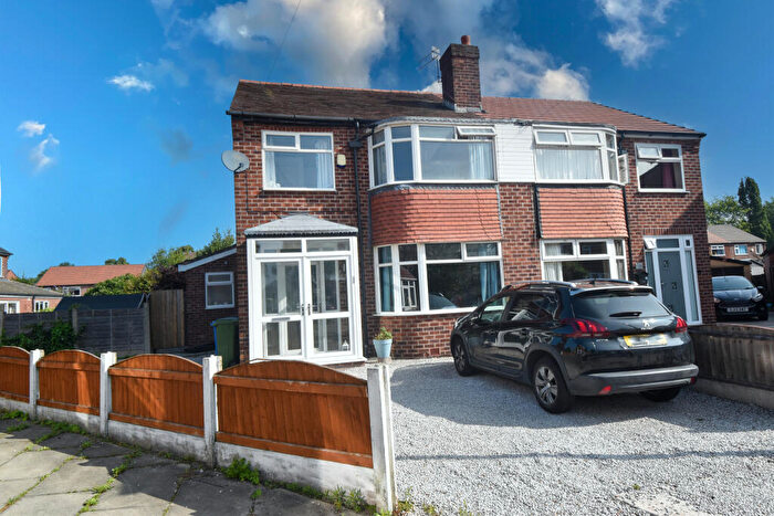 3 Bedroom Semi-Detached House For Sale In Canterbury Road, Davyhulme, M41