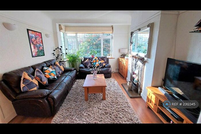 4 Bedroom Semi-Detached House To Rent In Cloonmore Avenue, Orpington, BR6