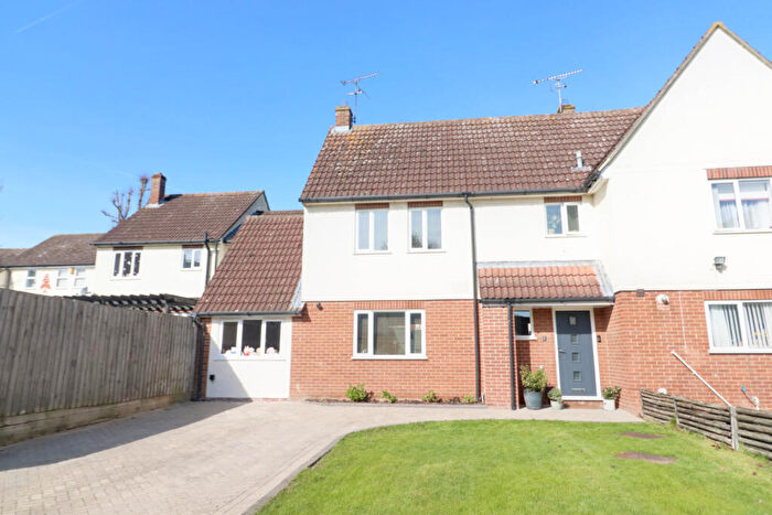3 Bedroom Semi Detached House For Sale In Rana Court, Braintree, CM7