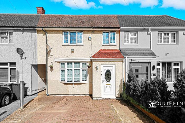3 Bedroom Terraced House For Sale In Gavenny Path, South Ockendon, RM15