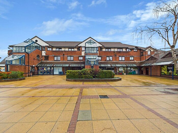 2 Bedroom Apartment For Sale In Loddon Vale Centre, Woodley, Reading, RG5