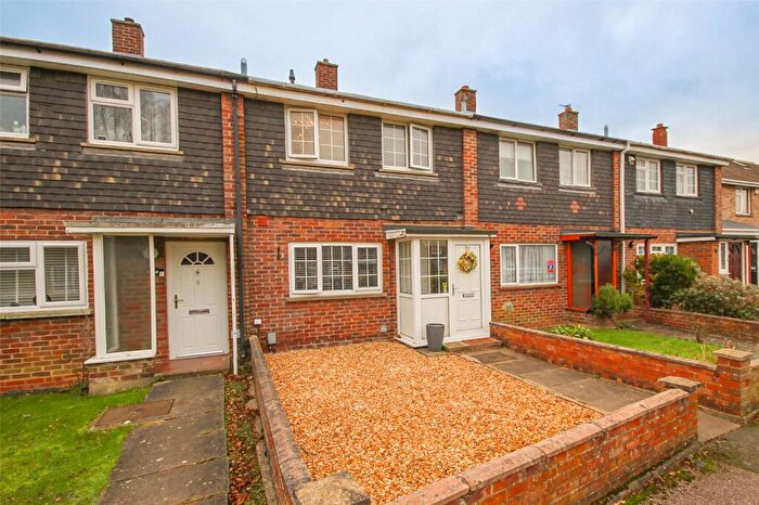 2 Bedroom Terraced House For Sale In Eden Way, Bedford, Bedfordshire, MK41
