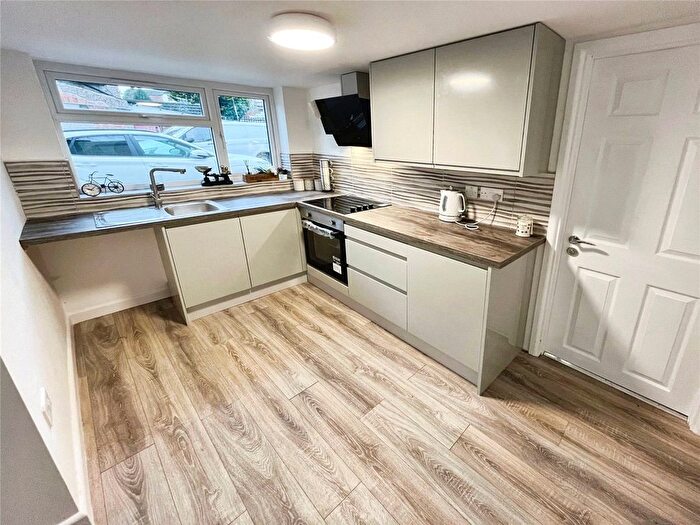 1 Bedroom Flat To Rent In Nottingham Road, Ilkeston, Derbyshire, DE7