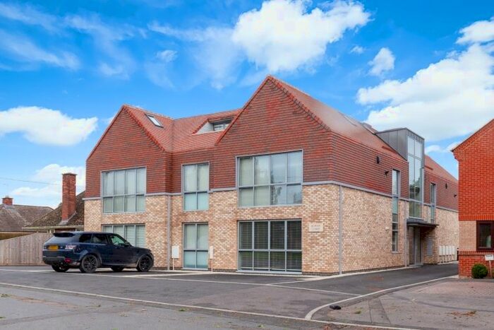 2 Bedroom Flat To Rent In Cumnor Road, Boars Hill, Oxford, OX1