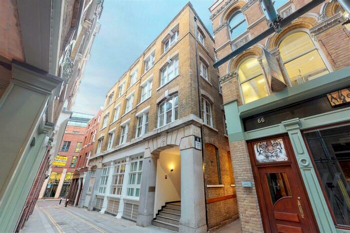 1 Bedroom Apartment To Rent In Cathedral Court, Carter Lane, London, EC4V