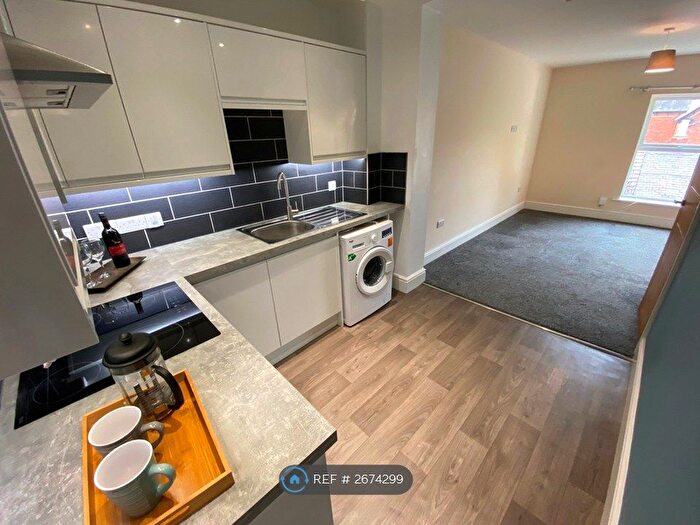 2 Bedroom Flat To Rent In Hamilton Road, Lincoln, LN5