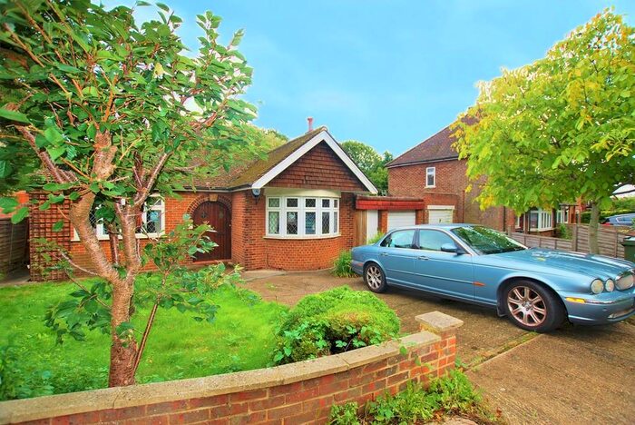 3 Bedroom Detached Bungalow To Rent In Oak Tree Close, Guildford, GU4