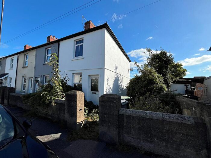 2 Bedroom End Of Terrace House For Sale In Holborough Road, Snodland, ME6