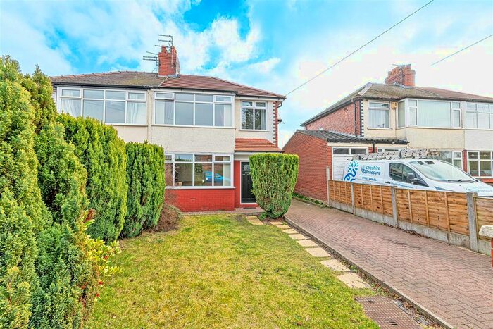 3 Bedroom Semi-Detached House To Rent In Victoria Road, Great Sankey, Warrington, WA5