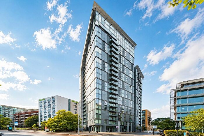2 Bedroom Flat For Sale In Uxbridge Road, Ealing, W5