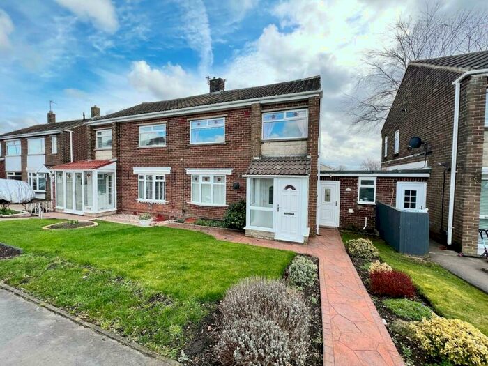 3 Bedroom SemiDetached House For Sale In South Downs, Chilton