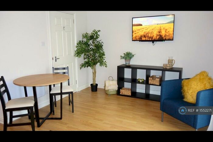 1 Bedroom Flat To Rent In Market Street, Aberdeen, AB11