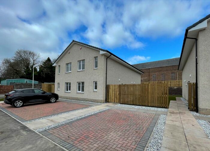 3 Bedroom Semi-Detached House To Rent In Farquhar Court, Dundee, DD2