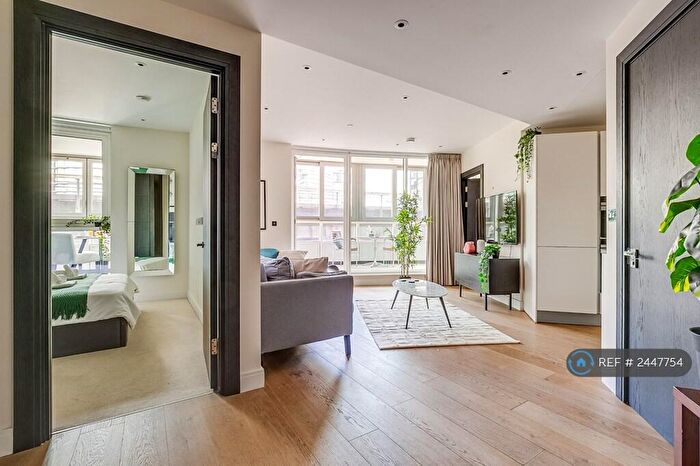 2 Bedroom Flat To Rent In Sophora House, London, SW11