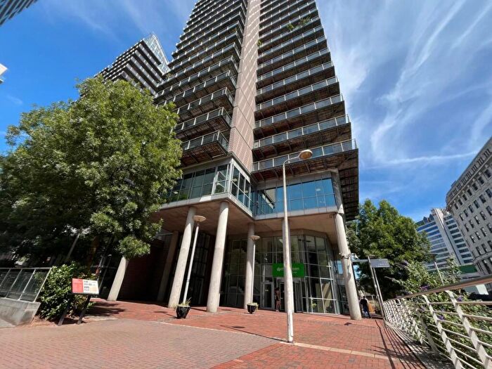 1 Bedroom Apartment To Rent In The Edge Clowes Street, Salford, M3