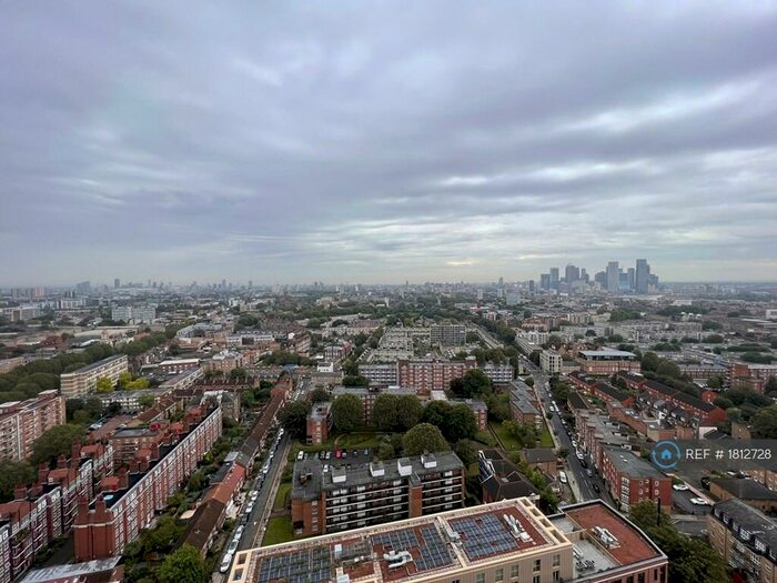 2 Bedroom Flat To Rent In Cendal Crescent, London, E1