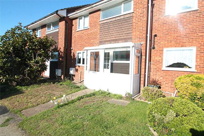 3 Bedroom Terraced House For Sale In Woodview Road, Swanley, Kent, BR8