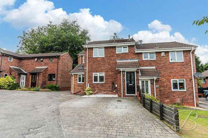 3 Bedroom Semi-Detached House For Sale In Heatherley Drive, Forest Town, Mansfield, NG19