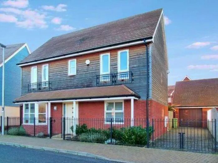 4 Bedroom Detached House To Rent In Far Holme, Middleton, Milton Keynes, MK10