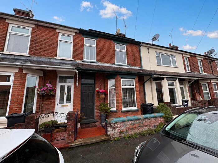 2 Bedroom Terraced House For Sale In Waddesdon Road, Harwich, CO12