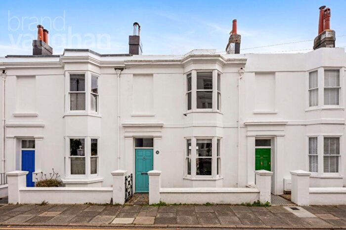 3 Bedroom Terraced House For Sale In Clifton Street, Brighton, East Sussex, BN1
