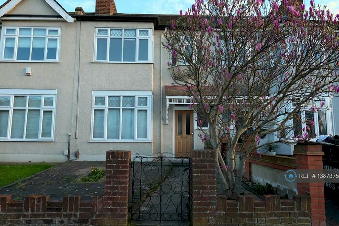 3 Bedroom Terraced House To Rent In Carlton Road, Romford, RM2