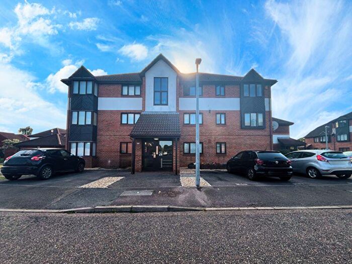 1 Bedroom Flat To Rent In Brimfield Road, Purfleet-On-Thames, RM19
