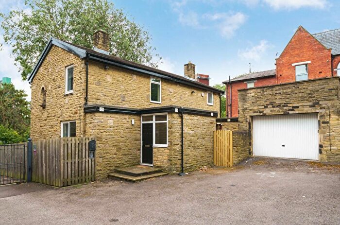 4 Bedroom Detached House To Rent In Blackman Lane, Leeds, LS2