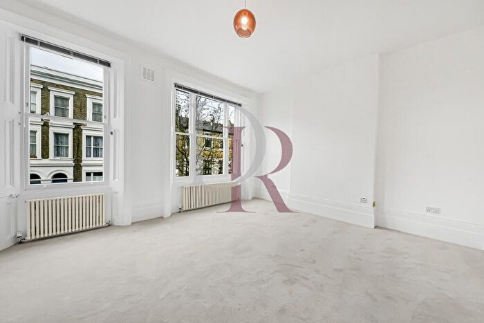 2 Bedroom Duplex To Rent In Grantbridge Street, Angel, N1