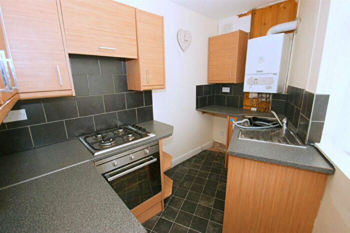 2 Bedroom End Of Terrace House To Rent In Arley Street, Armley, Leeds, LS12