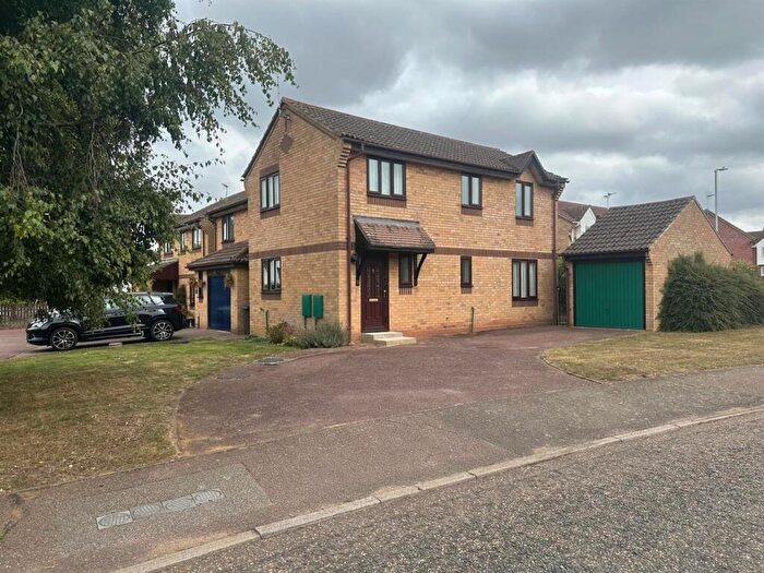 4 Bedroom Detached House For Sale In Lindsey Way, Stowmarket, IP14