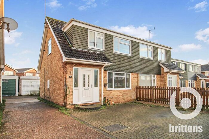 3 Bedroom Semi-Detached House For Sale In Gaskell Way, King's Lynn, PE30