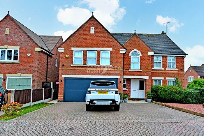 6 Bedroom Detached House For Sale In Murdoch Close, Farnsfield, Nottingham. Nottinghamshire, NG22