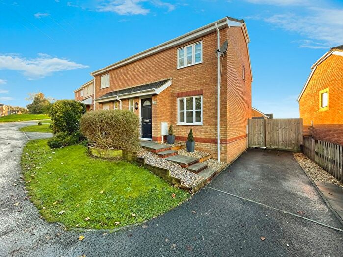 3 Bedroom Semi-Detached House For Sale In Derwen View, Brackla, Bridgend, CF31