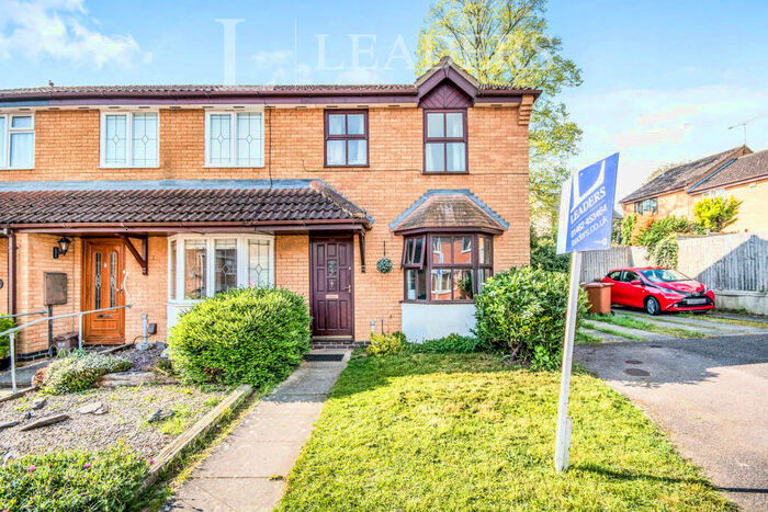 3 Bedroom End Of Terrace House To Rent In Symonds Road, Hitchin, SG5