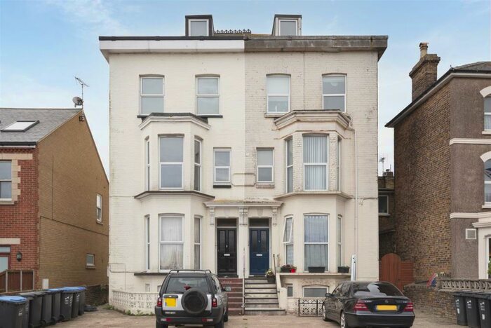 1 Bedroom Flat To Rent In St Peters Road, Broadstairs, CT10