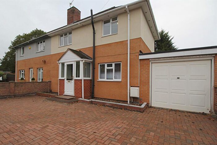 3 Bedroom Semi-Detached House To Rent In Pulteney Road, Loughborough, LE11