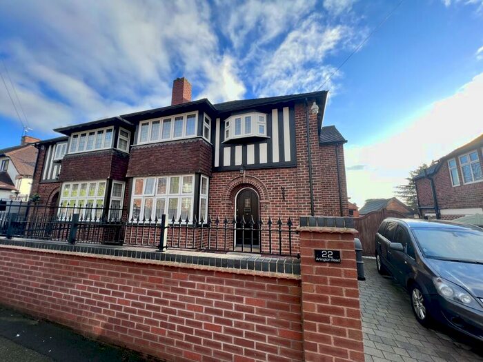 4 Bedroom House To Rent In Arlington Road, Derby, DE23